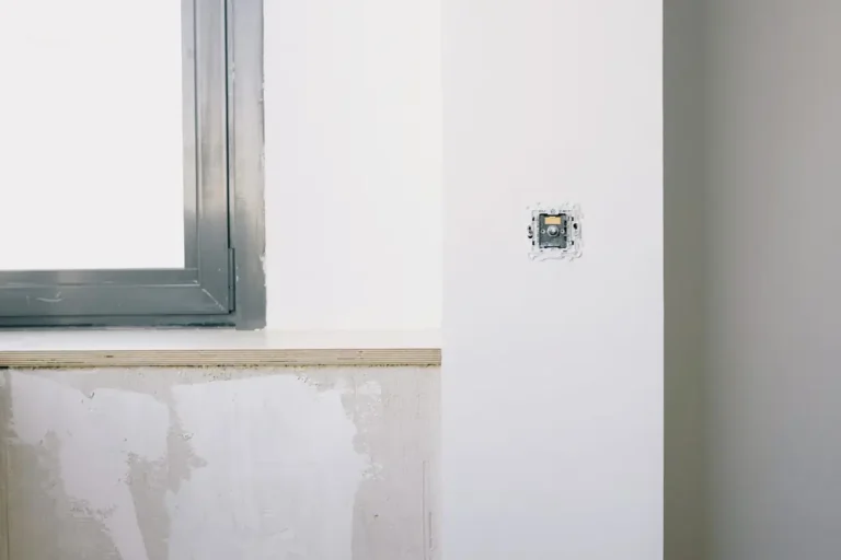 MrCool DIY vs Professional Install - MrCool DIY Mini Split vs Professional Install Cost USA